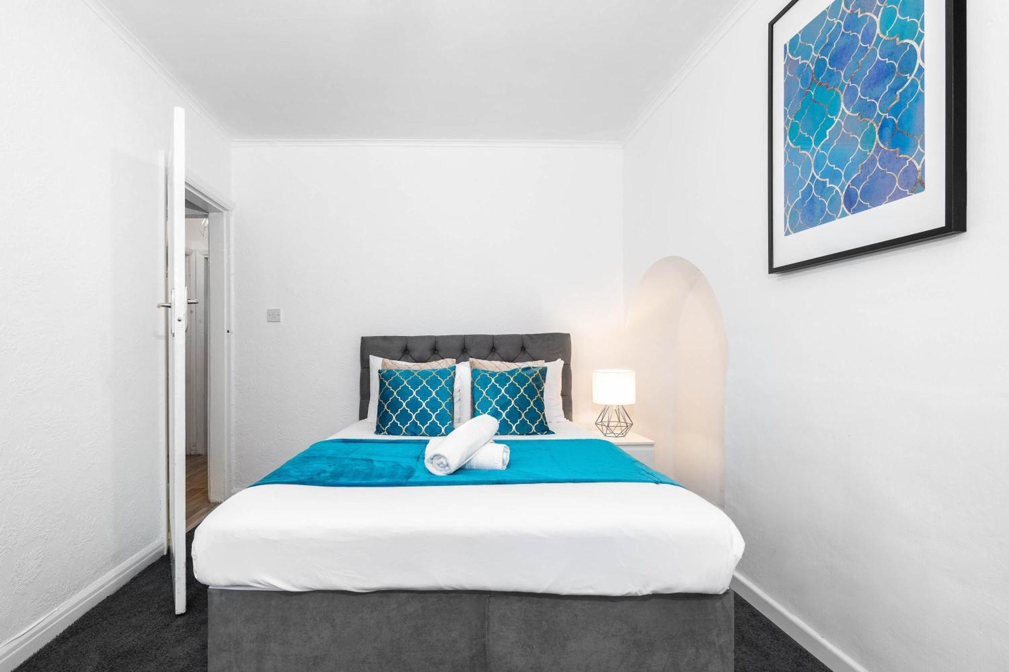 4 Bedroom House - Accommodates 7 - Garden - Parking - Netflix - Wifi - 559T Birmingham Ngoại thất bức ảnh