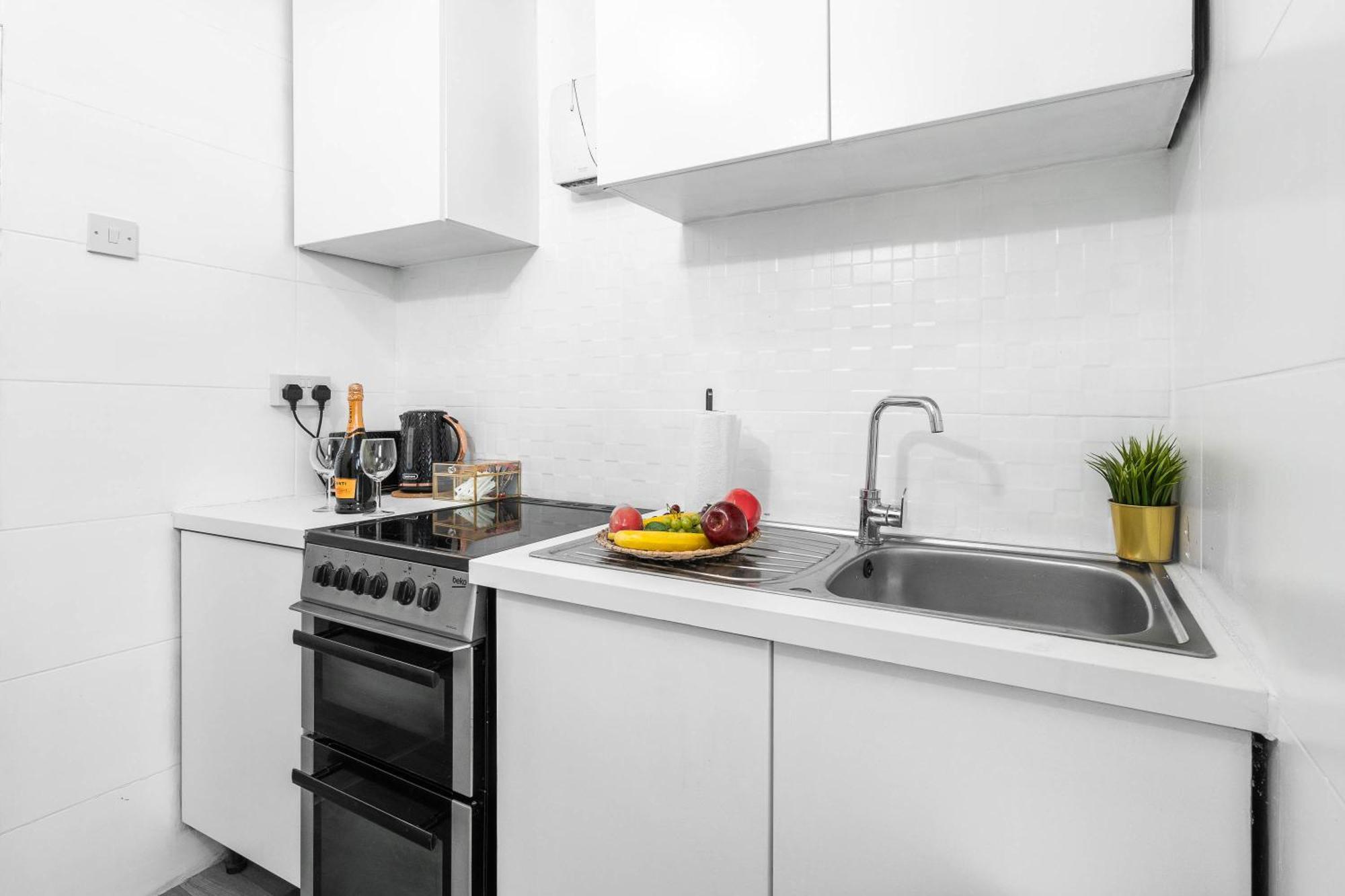 4 Bedroom House - Accommodates 7 - Garden - Parking - Netflix - Wifi - 559T Birmingham Ngoại thất bức ảnh